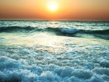 汹涌大海