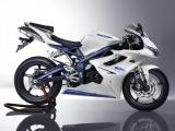 凯旋 daytona 675