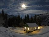 雪中温馨小屋