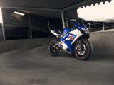 铃木GSX摩托车