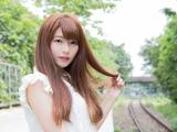 清纯长发美女