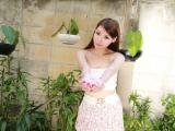 美女献花