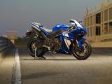 雅马哈YZF-R1