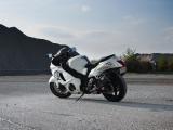 铃木gsx1300r