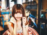 俏丽卖萌的女孩