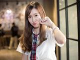 可爱校服女孩