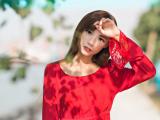 红衣女孩