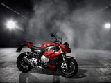 宝马s1000rr