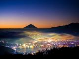 夜幕下的城市