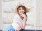 笑颜如花的女子