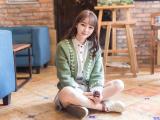 休闲可爱女孩