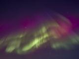 星空中的绿色极光