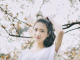白衣清纯女孩