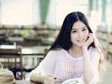 青春靓丽的姑娘