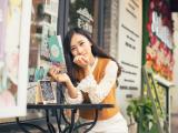 街拍文艺气质美女