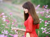 红衣美女