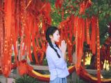 许愿树下的女孩