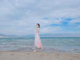 海滩上的女孩