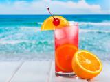 夏日冰爽鸡尾酒