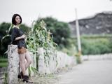 安静的短发女生