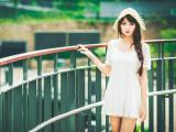 青春靓丽的女孩